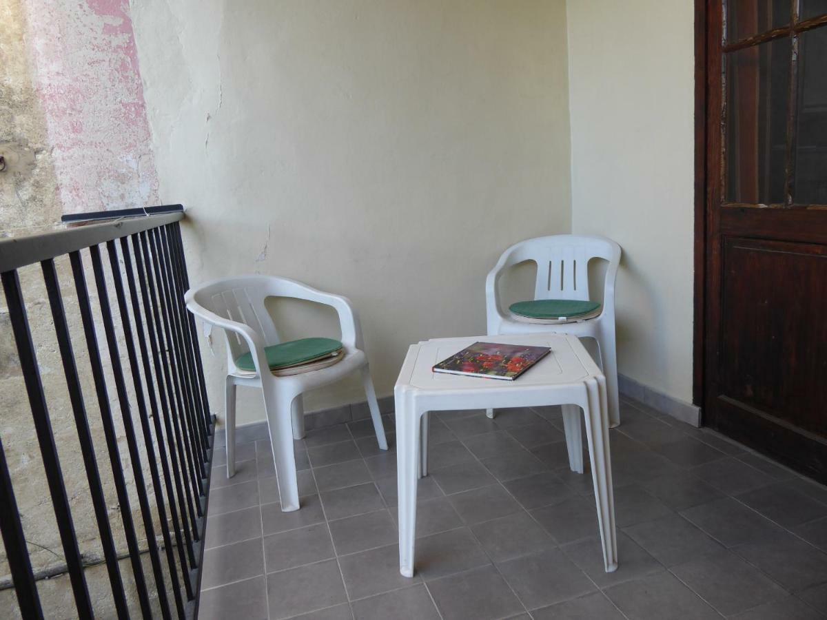 Le Logis De La Tour Apartman Avignon Kültér fotó